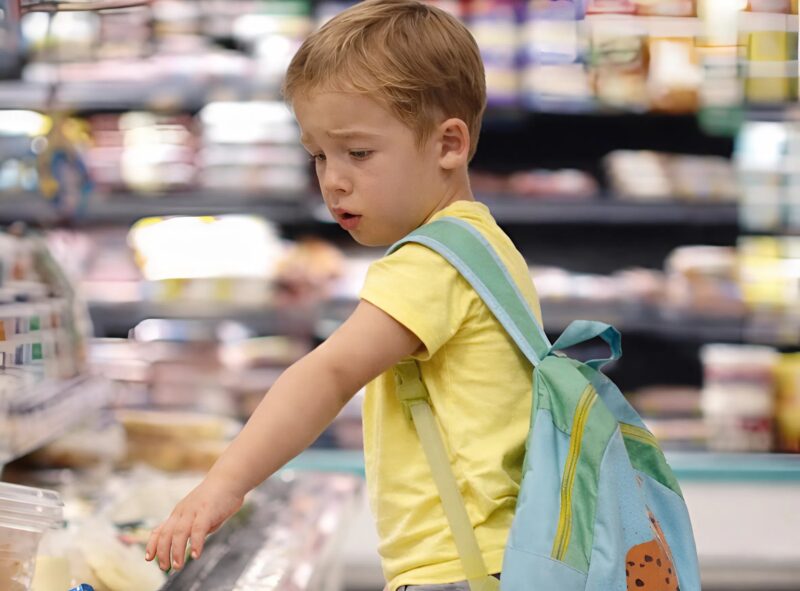 Nine months after the disappearance of a six-year-old boy, his father accidentally saw him in an ordinary supermarket — but what was discovered next left everyone horrified